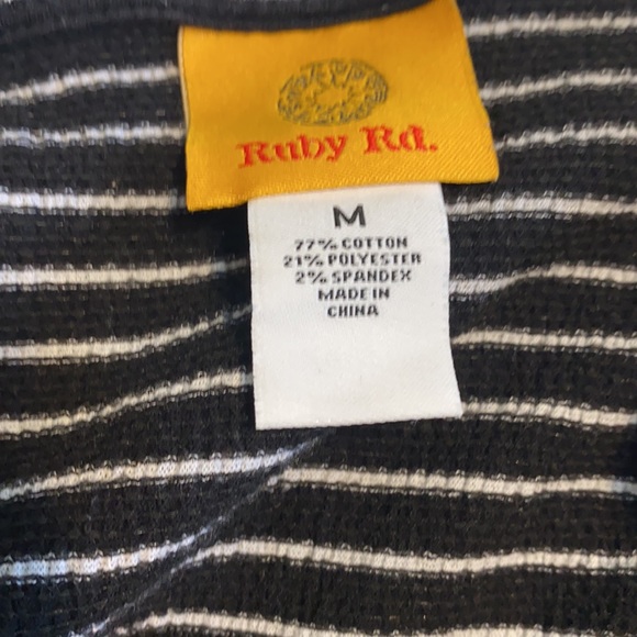 Ruby Rd, knit front tie, bell sleeves top M - Picture 6 of 10